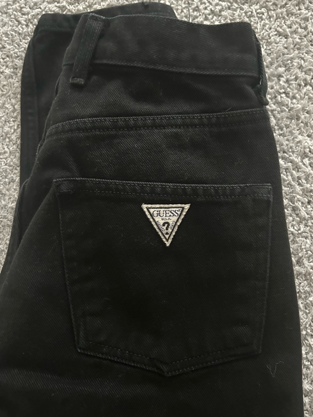 Guess Black Slim Women’s Jeans with Contrast Logo Patch